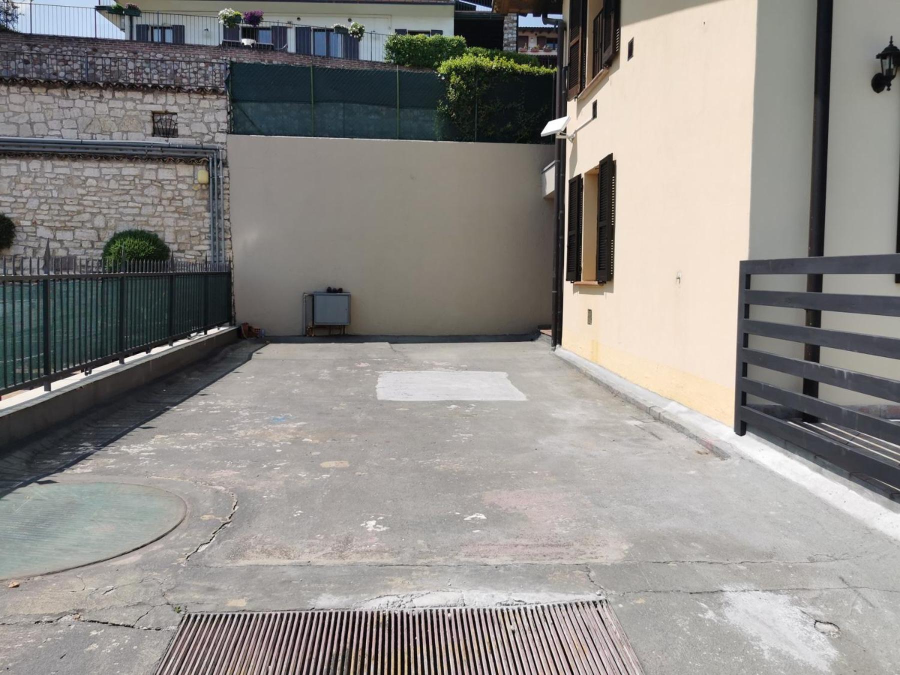 Loft Gardasee Лонато Екстериор снимка