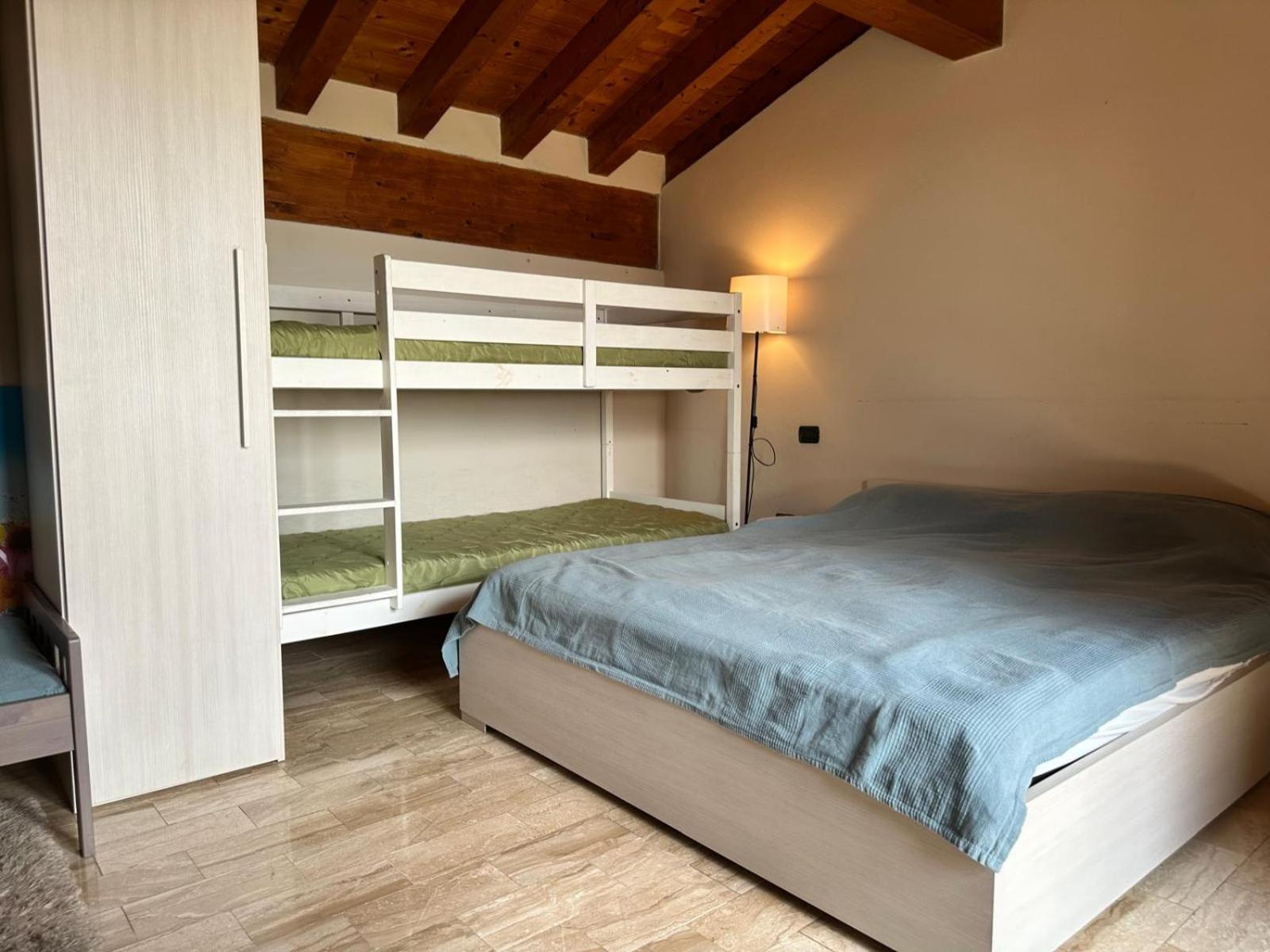 Loft Gardasee Лонато Екстериор снимка