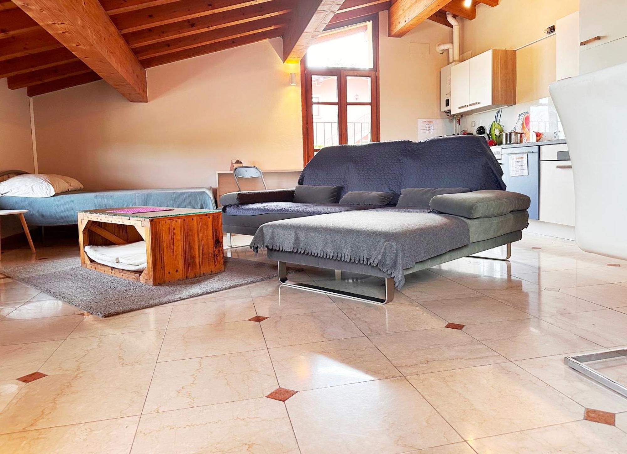 Loft Gardasee Лонато Екстериор снимка